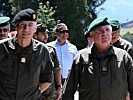 Der Generalstabschef, l., und Tirols Militärkommandant im Übungsraum. (Bild öffnet sich in einem neuen Fenster)