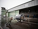 Die Flugteams in Aigen im Ennstal stehen bereit. (Bild öffnet sich in einem neuen Fenster)