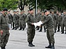 Verabschiedung mit Kommandant des Aufklärungs- und Artilleriebataillons 3. (Bild öffnet sich in einem neuen Fenster)