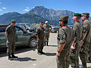 Generalmajor Hameseder bei den Milizsoldaten im "Zentrum am Berg". (Bild öffnet sich in einem neuen Fenster)