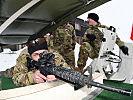 Ein Teammitglied der Mannschaft aus den USA beim Trainingsschießen. (Bild öffnet sich in einem neuen Fenster)