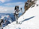 Deutsche Soldaten auf der Strecke im Hochgebirge. (Bild öffnet sich in einem neuen Fenster)