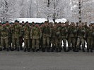 Die übendenden Soldaten sind angetreten. (Bild öffnet sich in einem neuen Fenster)