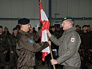 Generalmajor Heidecker übergab das Kommando an Oberst Muhr. (Bild öffnet sich in einem neuen Fenster)