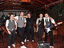 Die Band nach dem Auftritt. (Bild öffnet sich in einem neuen Fenster)