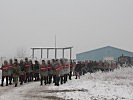 Die Soldaten gehen in Formation vor. (Bild öffnet sich in einem neuen Fenster)