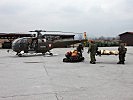 Übungsszenario: Das Ausfliegen eines verletzen Soldaten. (Bild öffnet sich in einem neuen Fenster)