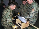 Munition mit größerem Kaliber muss ebenfalls richtig gehandhabt werden. (Bild öffnet sich in einem neuen Fenster)