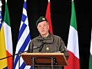 Generalmajor Luif bei der Ansprache. (Bild öffnet sich in einem neuen Fenster)