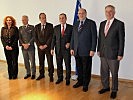 Die Gäste im Parlament in Sarajewo. (Bild öffnet sich in einem neuen Fenster)