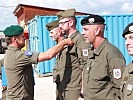 Die Soldaten werden ausgezeichnet. (Bild öffnet sich in einem neuen Fenster)