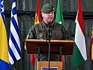 Oberstleutnant Blasch richtete seine Worte an die Truppe. (Bild öffnet sich in einem neuen Fenster)