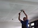 Die alte Beleuchtung wird abgebaut. (Bild öffnet sich in einem neuen Fenster)