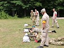 Schießbewerb mit unterschiedlichen Waffen. (Bild öffnet sich in einem neuen Fenster)