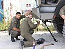 Die festgestellten Mängel werden von der Instandsetzungsgruppe repariert. (Bild öffnet sich in einem neuen Fenster)