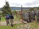 Ein Ordnungseinsatz durch österreichische Soldaten. (Bild öffnet sich in einem neuen Fenster)