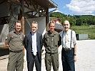 Das CIMIC-Team mit dem britischen Botschafter und Jean Claude Carreau. (Bild öffnet sich in einem neuen Fenster)