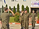 Generalleutnant Höfler, r. v., besucht die EUFOR-Soldaten in Bosnien. (Bild öffnet sich in einem neuen Fenster)
