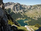 Blick zum Gletschersee, wo sich das Basislager befindet. (Bild öffnet sich in einem neuen Fenster)