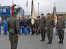 Generalmajor Heidecker mit Oberst Lattacher, l., und Oberst Rozenits, r. (Bild öffnet sich in einem neuen Fenster)