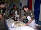 Tiroler Krapfenstand und vieles mehr. (Bild öffnet sich in einem neuen Fenster)