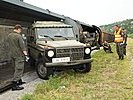 Ein Puch-G wird am Bahnhof von Sarajevo entladen. (Bild öffnet sich in einem neuen Fenster)