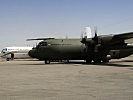 Wichtiger Moment: Am 15.Februar landet eine "Hercules" in N´Djamena. (Bild öffnet sich in einem neuen Fenster)