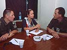 Interview mit Petra Ramsauer von NEWS und dem Kontingentskommmandanten. (Bild öffnet sich in einem neuen Fenster)