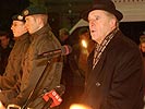 Bundespräsident Klestil begrüßt die Heimkehrer. (Bild öffnet sich in einem neuen Fenster)