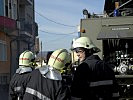Feuerwehrmänner des Bundesheeres vor dem Brandeinsatz. (Bild öffnet sich in einem neuen Fenster)