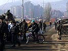 Ein Checkpoint an der Ostbrücke in Mitrovica. (Bild öffnet sich in einem neuen Fenster)