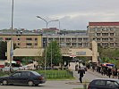 Die Universitätsklinik in Pristina. (Bild öffnet sich in einem neuen Fenster)