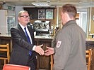 Karlheinz Kopf besuchte die KFOR-Soldaten. (Bild öffnet sich in einem neuen Fenster)
