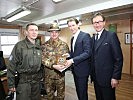 Außenminister Sebastian Kurz, 2.v.r., beim "Office Call". (Bild öffnet sich in einem neuen Fenster)