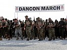 Über 1.000 Soldaten verschiedener Nationen... (Bild öffnet sich in einem neuen Fenster)