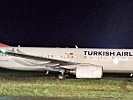 Die Boeing 737 nach der Landung am internationalen Flughafen Pristina. (Bild öffnet sich in einem neuen Fenster)