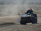 Patrouille mit dem Radpanzer "Pandur". (Bild öffnet sich in einem neuen Fenster)