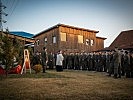 Andacht mit Militärdekan Martin Steiner und versammelten Soldaten. (Bild öffnet sich in einem neuen Fenster)
