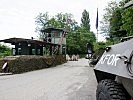 Die Infanteriekompanie bewacht das Kloster Decane. (Bild öffnet sich in einem neuen Fenster)