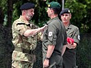 Brigadier Starlinger wird die NATO "Non Article 5 Medaille" verliehen. (Bild öffnet sich in einem neuen Fenster)
