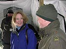 Mag. Gerda Vogel bei der Einweisung ins Gelände. (Bild öffnet sich in einem neuen Fenster)