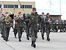 Oberstleutnant Gaiswinkler als Stabführer beim Abrücken der Truppe. (Bild öffnet sich in einem neuen Fenster)