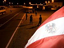 Ein Checkpoint an der Hauptverbindungsstraße nach Mitrovica. (Bild öffnet sich in einem neuen Fenster)
