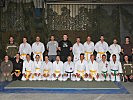Der Ju-Jutsu-Kurs mit Vizeleutnant Gabelar vorne in der Mitte. (Bild öffnet sich in einem neuen Fenster)