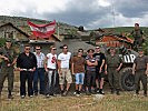 "The Rioters" in Orahovac. (Bild öffnet sich in einem neuen Fenster)