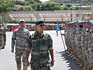 Abschreiten der Front durch den Generalmajor Striedinger.