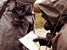 ...erschweren den Soldaten das Arbeiten, wie hier das Orientieren. (Bild öffnet sich in einem neuen Fenster)