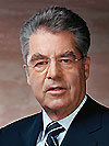 Dr. Heinz Fischer
8.7.2004 - 8.7.2016. (Bild öffnet sich in einem neuen Fenster)