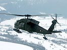 Die S-70 "Black Hawk" fliegen auch bei schlechtem Wetter. (Bild öffnet sich in einem neuen Fenster)