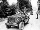 Soldaten auf Patrouille mit ihren Jeeps. (Bild öffnet sich in einem neuen Fenster)